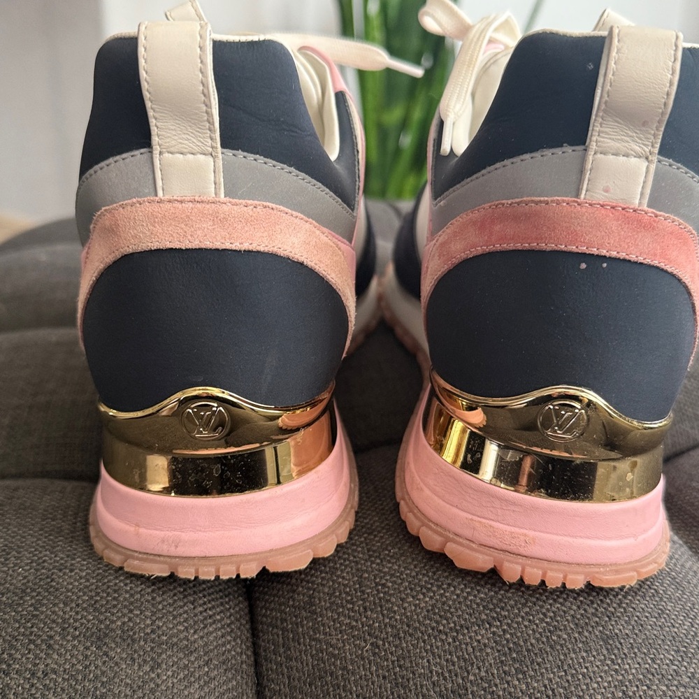 Louis Vuitton, Hide platform Women's Sneakers - Picture 4 of 7